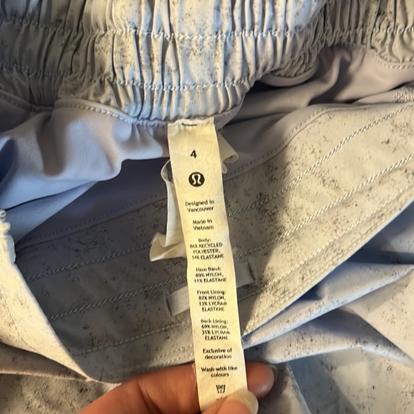 COPY - Lululemon skirts size 4 - Picture 4 of 4